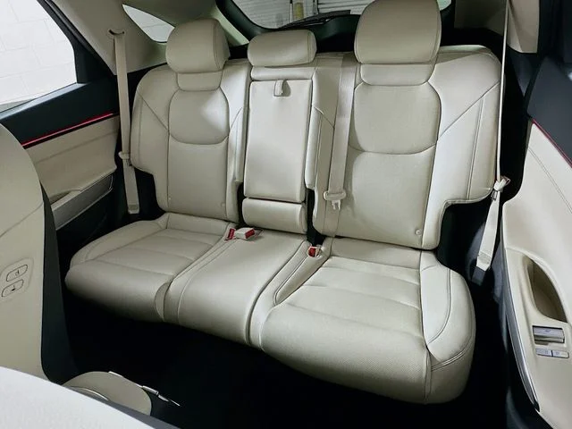 New 2026 Black Genesis 2.5T Select image 12