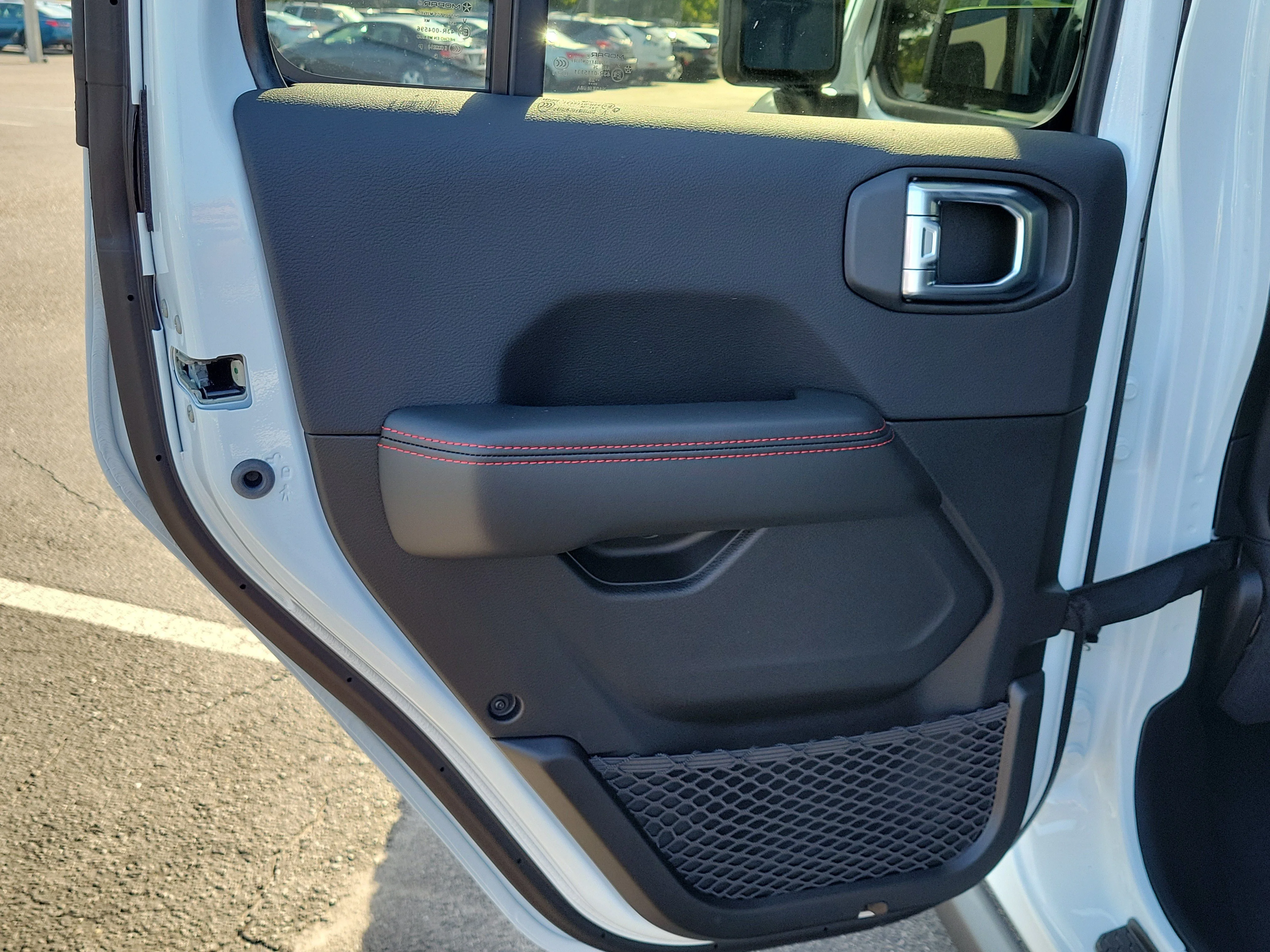 New 2026 Bright White Clearcoat Jeep Rubicon X image 10