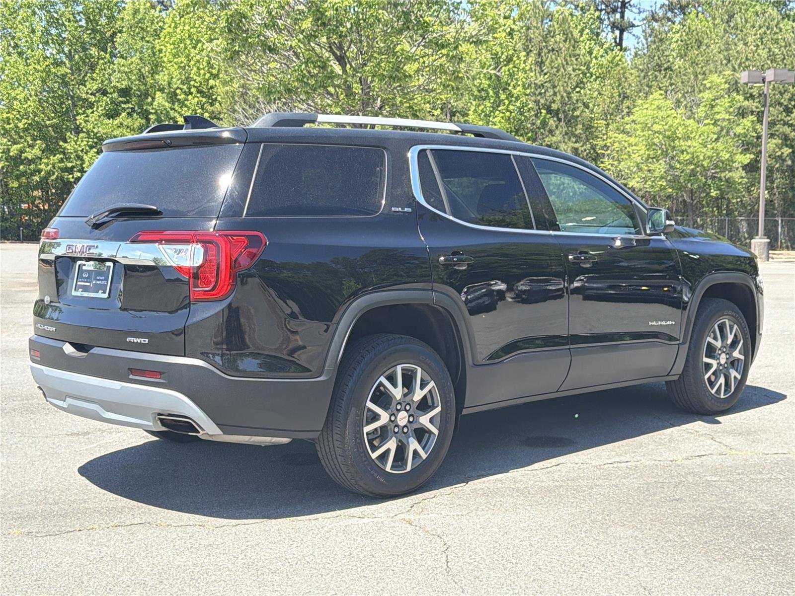 Used 2023 Ebony Twilight Metallic GMC SLE image 30