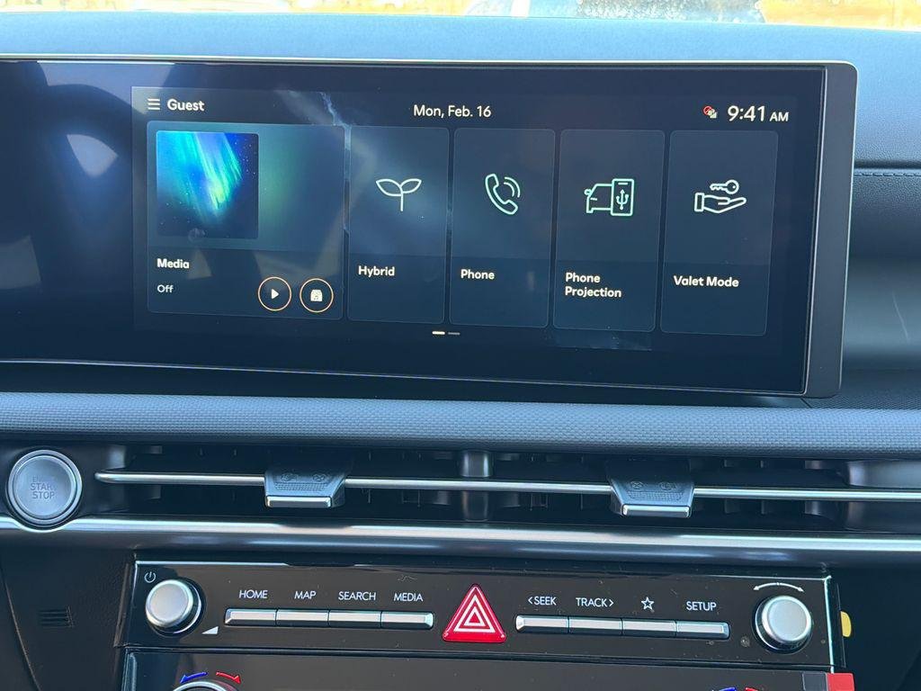 New 2026 White Hyundai SEL AWD image 29