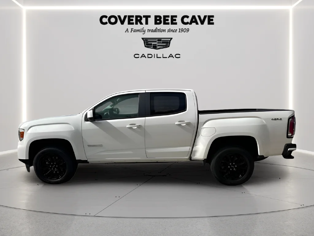 Used 2022 White GMC Elevation image 12