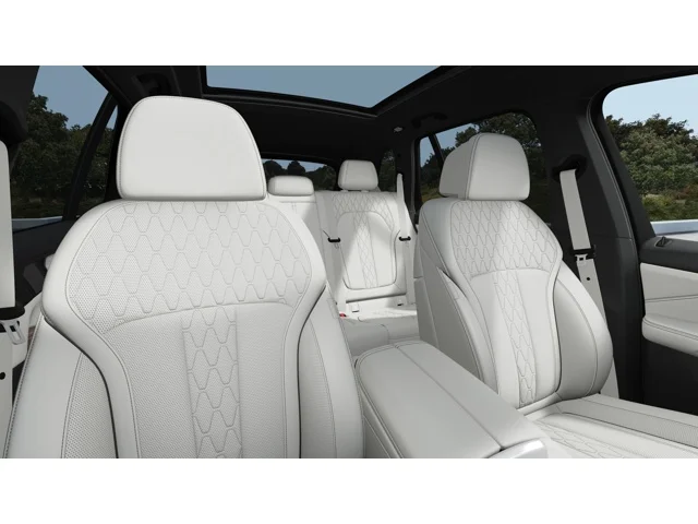 New 2026 Dravit Grey Metallic BMW xDrive40i image 11