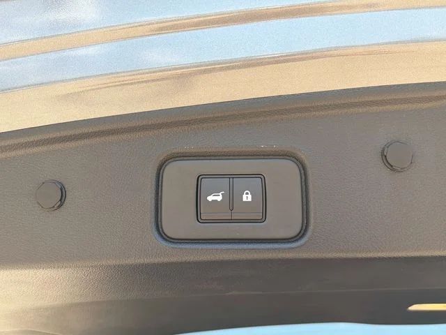 New 2026 Gray Nissan Platinum image 13