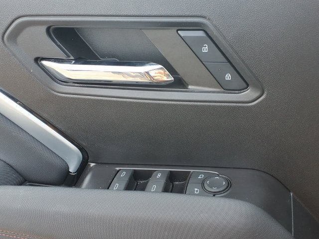 Used 2024 Black Chevrolet Z71 image 15