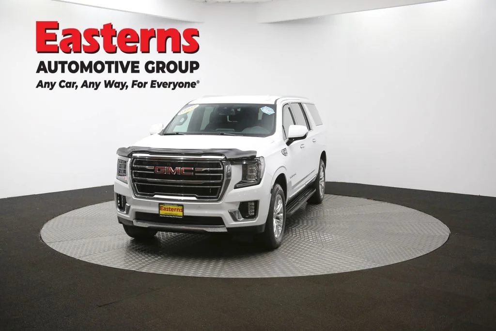 Used 2023 White GMC SLT image 58