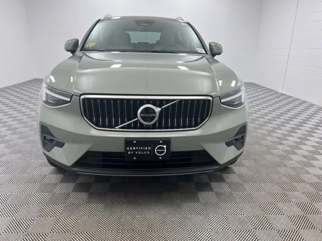 Used 2023 Green Volvo Ultimate image 3