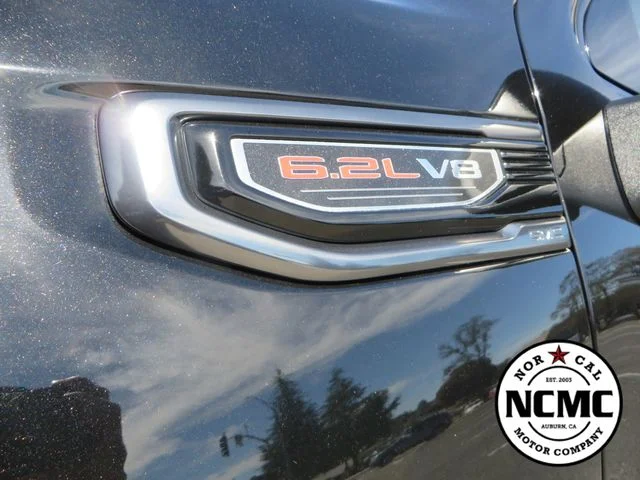 Used 2021 Black GMC AT4 image 11