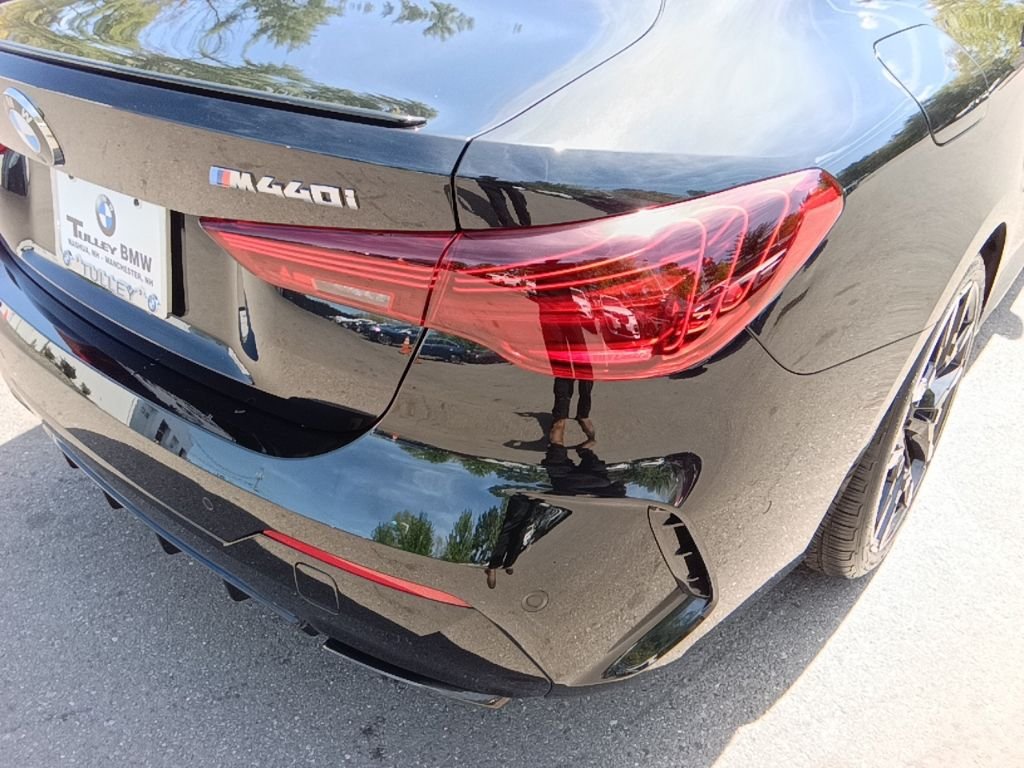 Used 2026 Black Sapphire Metallic BMW M440i xDrive image 28