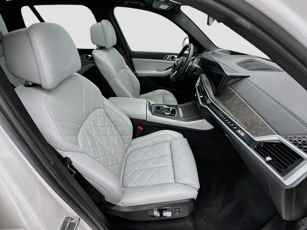 Certified Used 2024 Alpine White BMW xDrive40i image 19