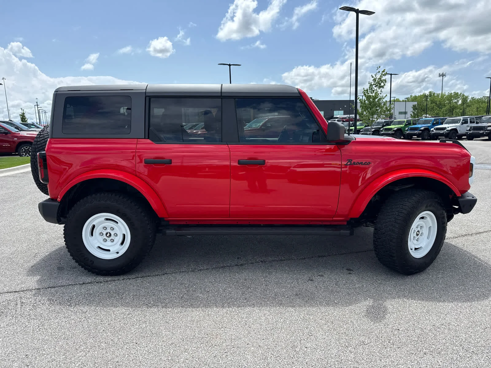 Used 2024 Race Red Ford Wildtrak image 17