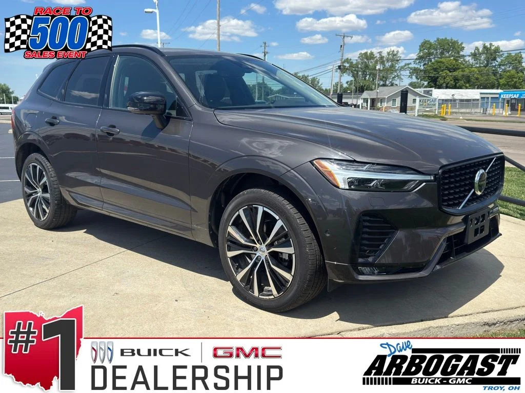 2025 Volvo XC60 B5 Plus Dark AWD's photo