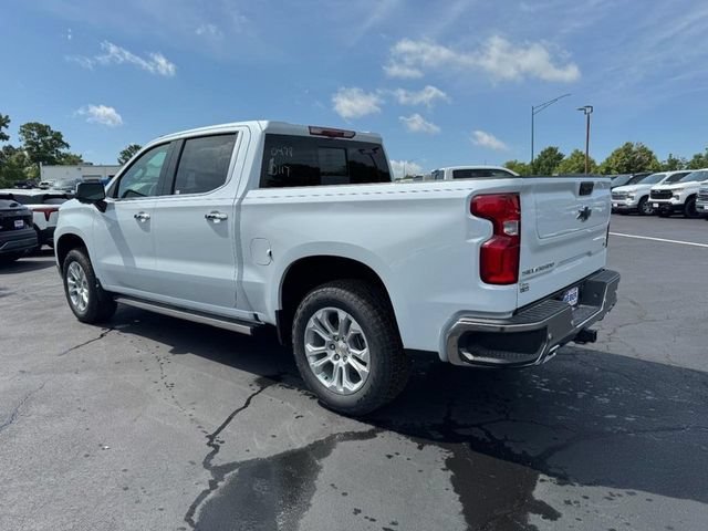 New 2026 Polar White Tricoat Chevrolet LTZ image 3