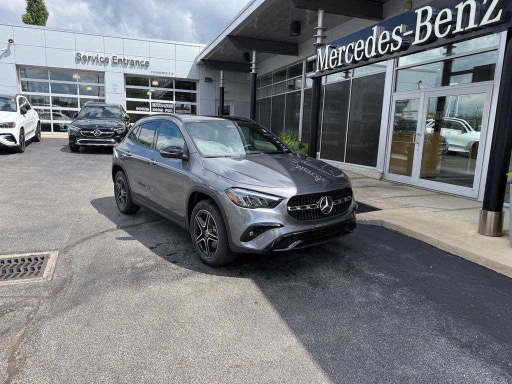 New 2026 Mountain Grey Metallic Mercedes-Benz GLA 250 image 15