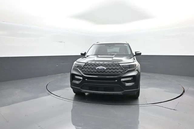 Used 2023 Black Ford XLT image 3