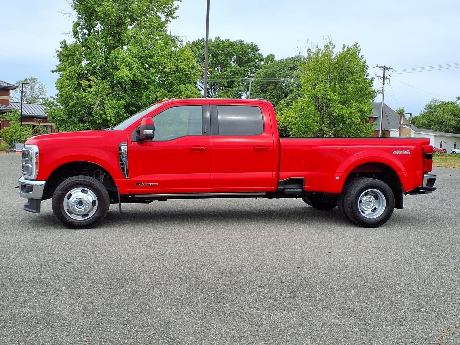 Used 2023 Race Red Ford LARIAT image 3