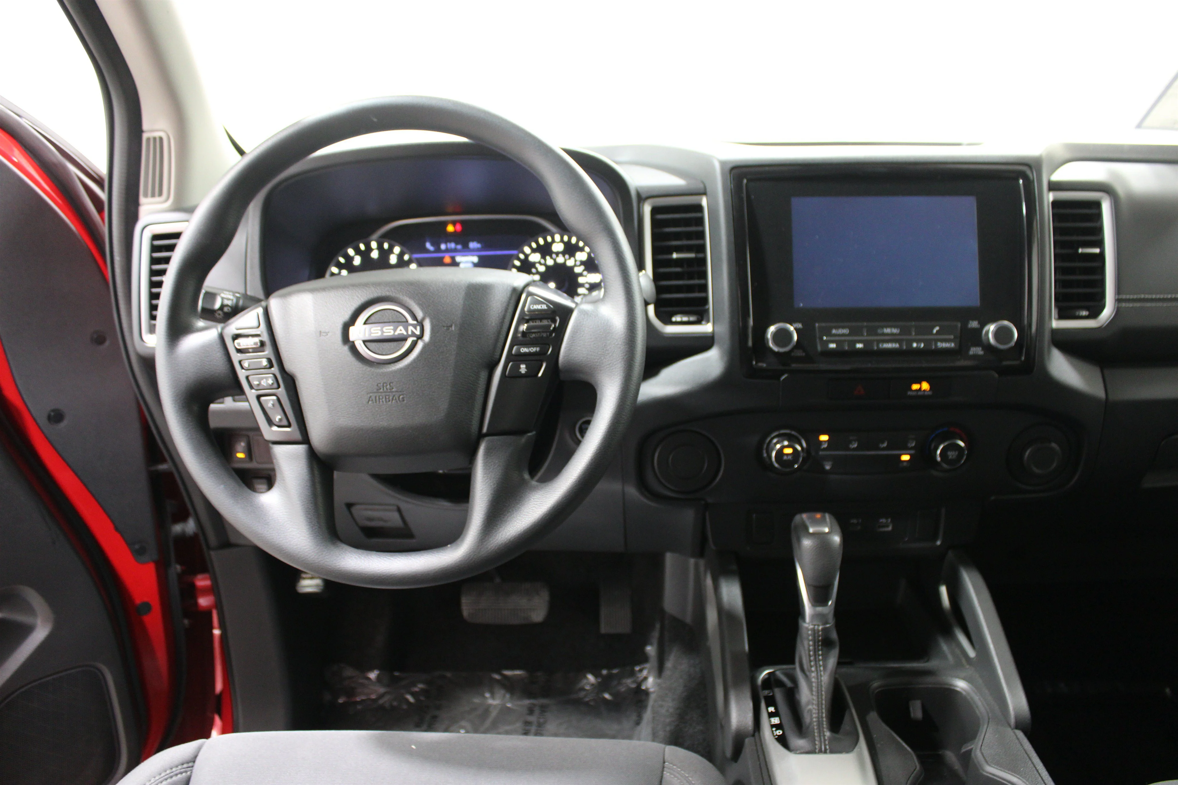 2022 Nissan Frontier SV - Photo 2