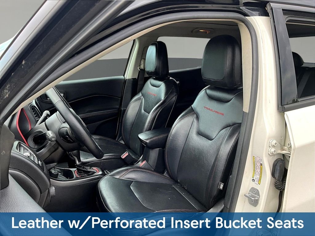 Used 2018 White Jeep Trailhawk image 24