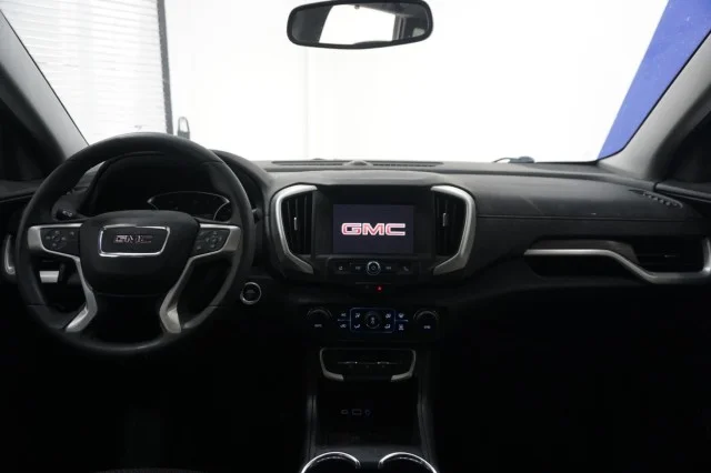 Used 2023 EBONY TWILIGHT METALLIC GMC SLE image 17