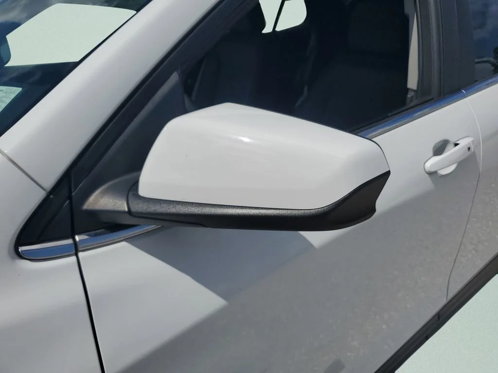 Used 2024 Summit White Chevrolet LT image 26