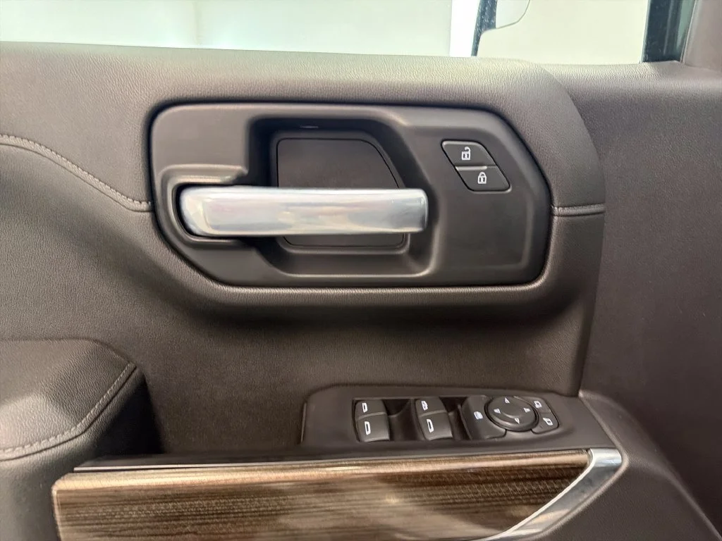 Used 2021 White Chevrolet RST image 13