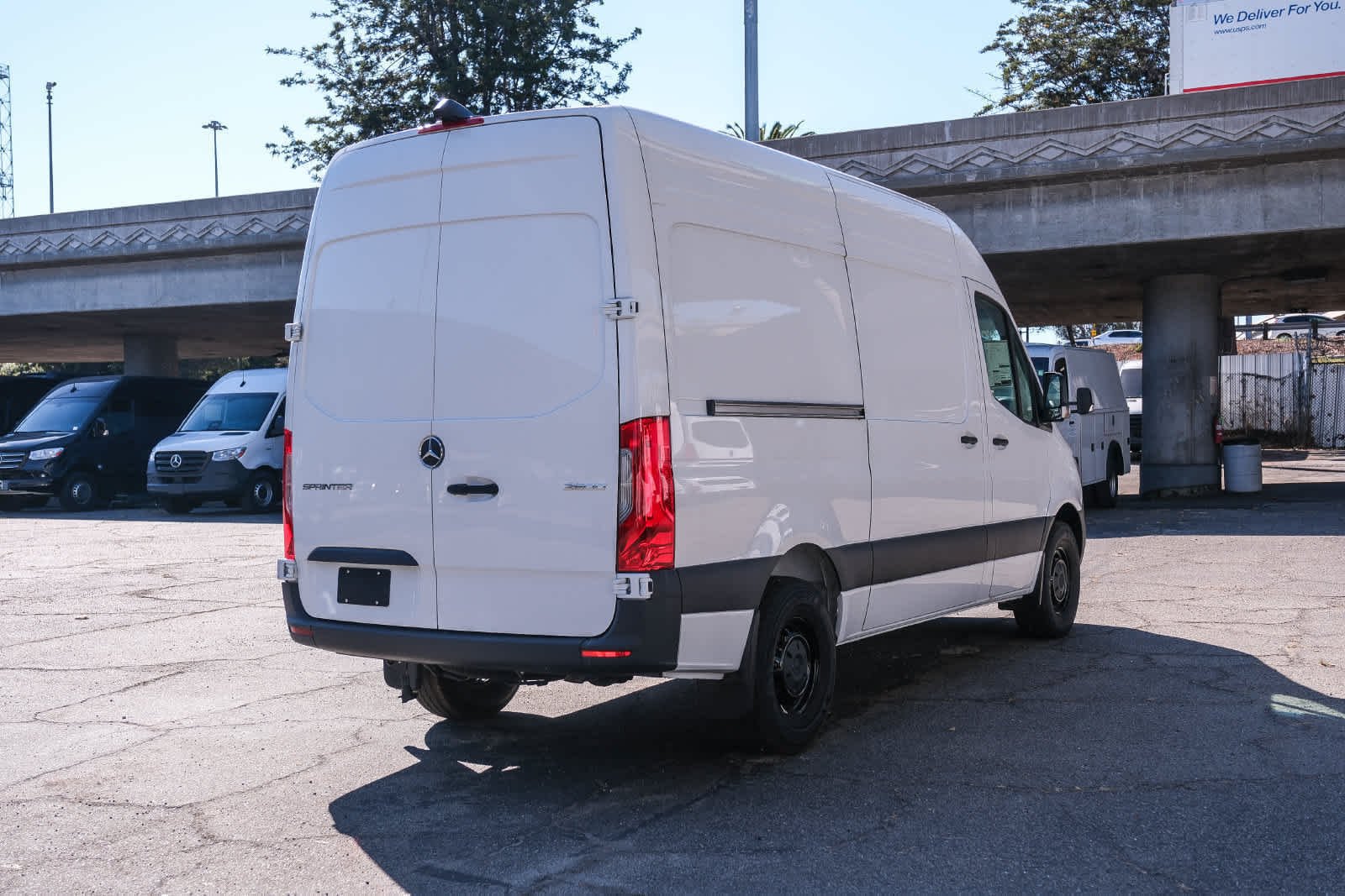 New 2025 Arctic+White Mercedes-Benz Cargo 144 WB  RWD 2.0L 4-Cylinder image 4