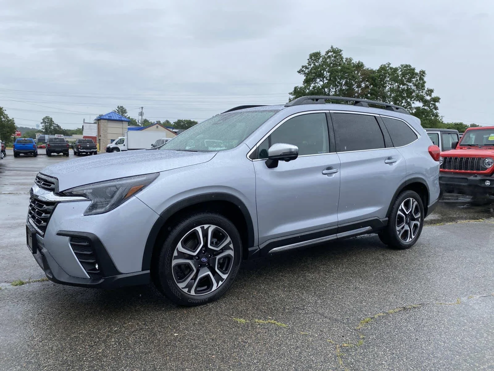 Certified Used 2023 Ice Silver Metallic Subaru Limited image 9
