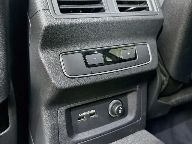 Used 2021  Audi 45 Premium image 24