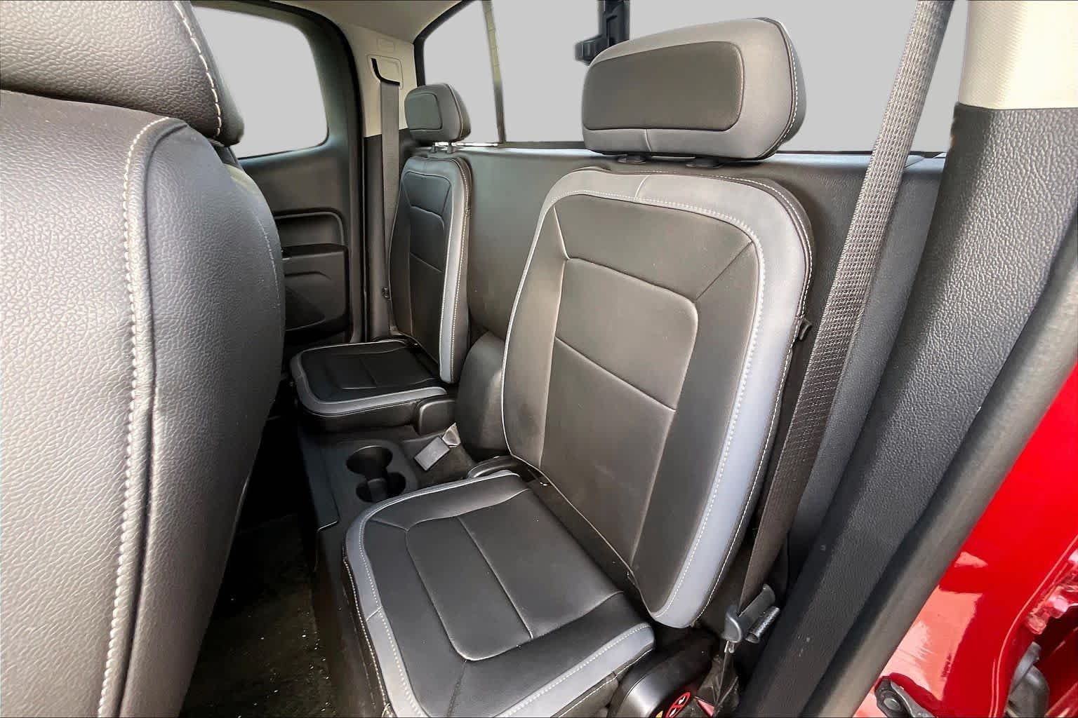 Used 2016 Red Rock Metallic Chevrolet 4WD Z71 image 18