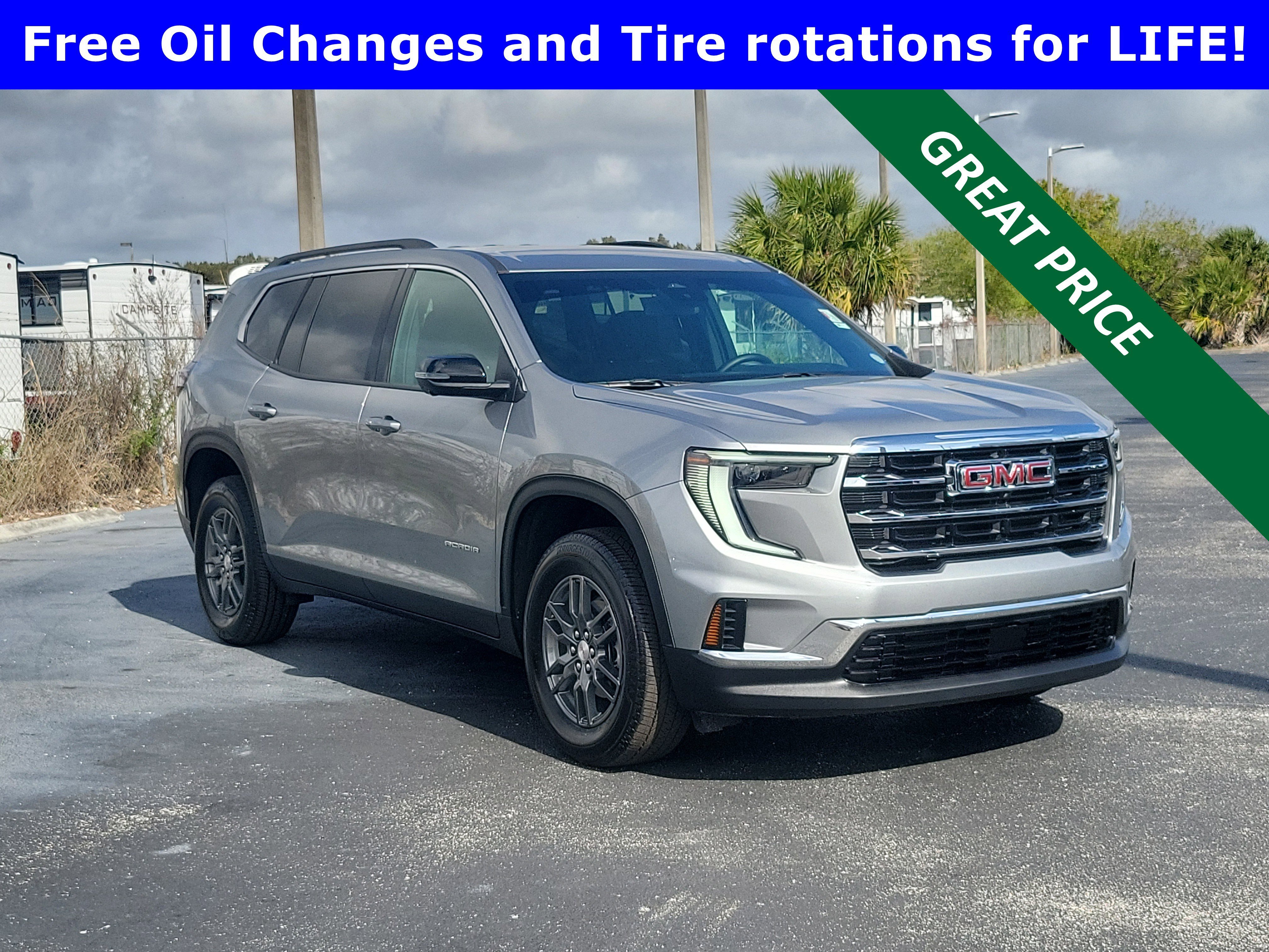 2025 GMC Acadia Elevation FWD's photo