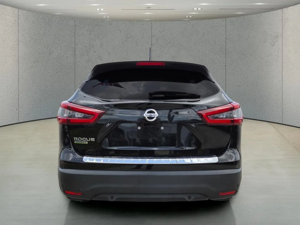 Used 2020 Magnetic Black Pearl Nissan S image 6