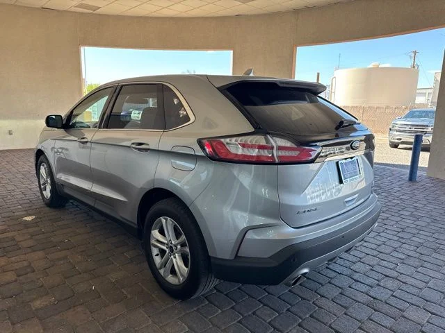 Used 2020 Iconic Silver Metallic Ford SEL image 2