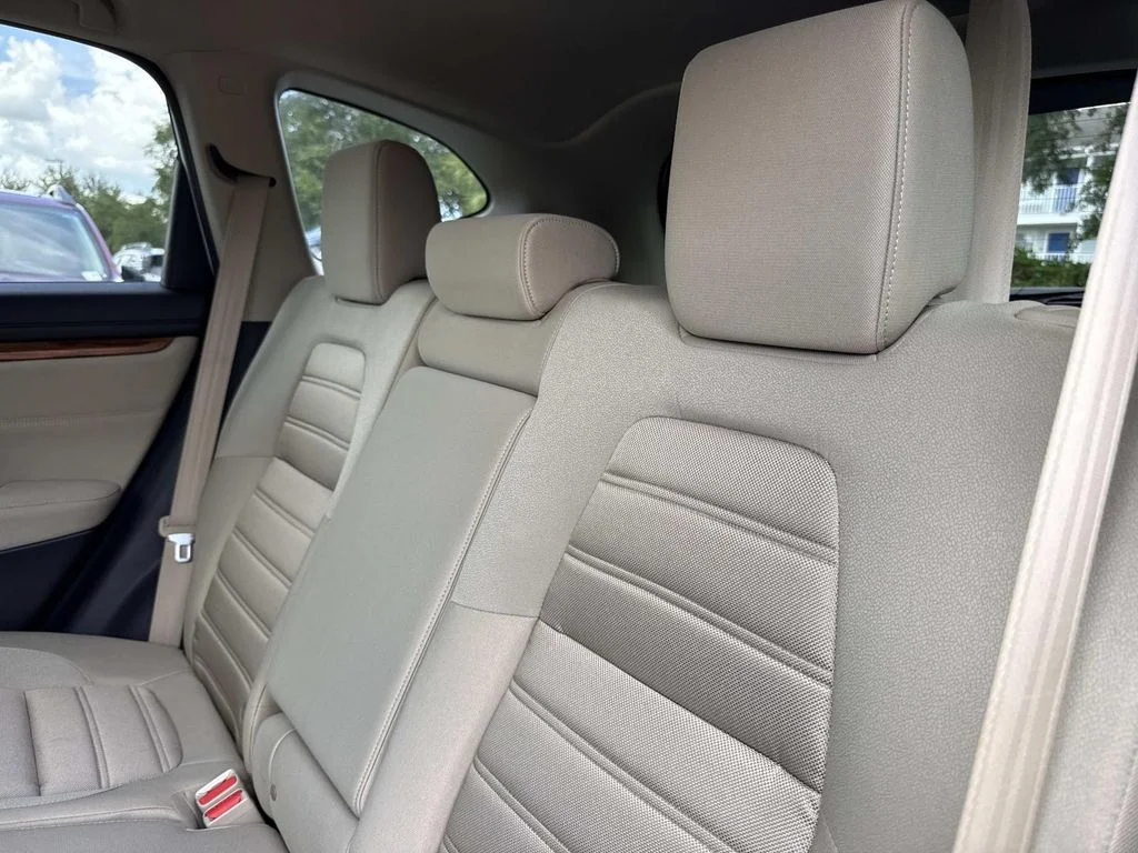 Used 2022 White Honda EX image 14