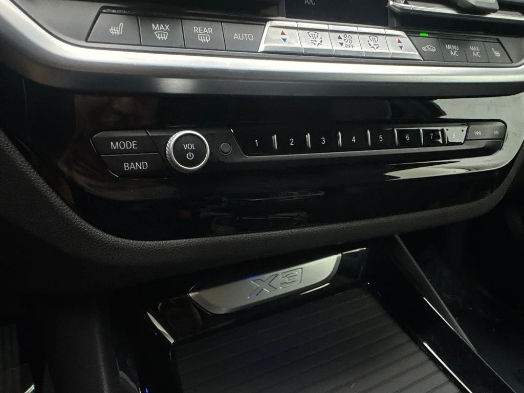 Used 2024 Gray BMW sDrive30i image 68