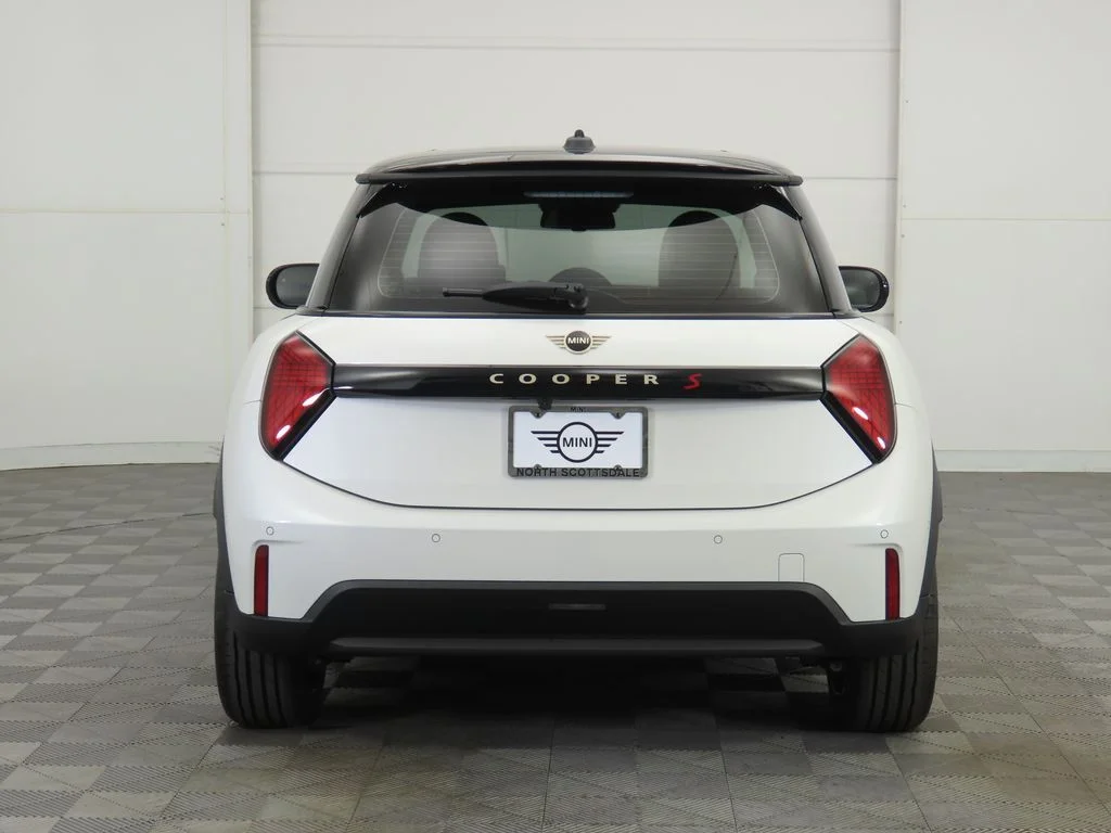Used 2026 Nanuq White Metallic MINI  image 6
