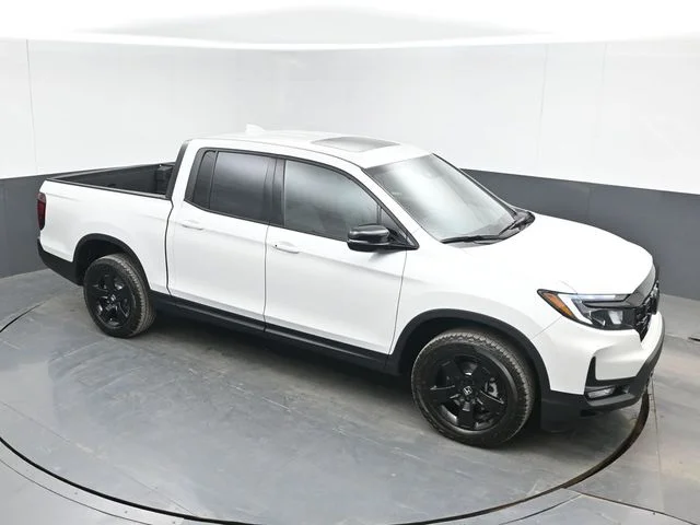 New 2026 Platinum White Pearl Honda Black Edition image 4