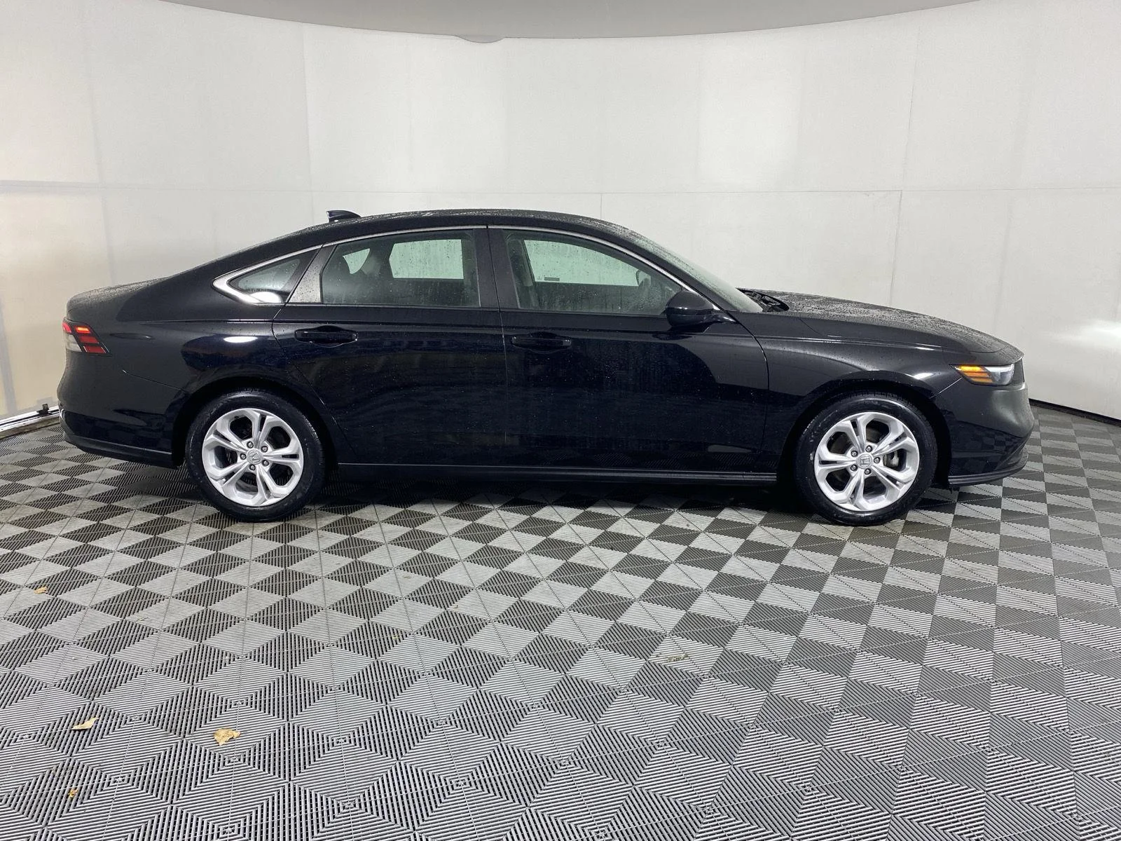 Used 2024 Crystal Black Pearl Honda LX image 9