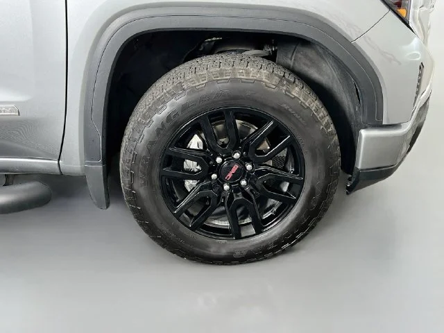 Used 2024 Silver GMC Elevation image 37