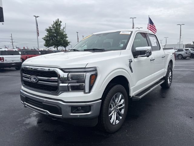 Used 2026 White Ford Lariat image 4
