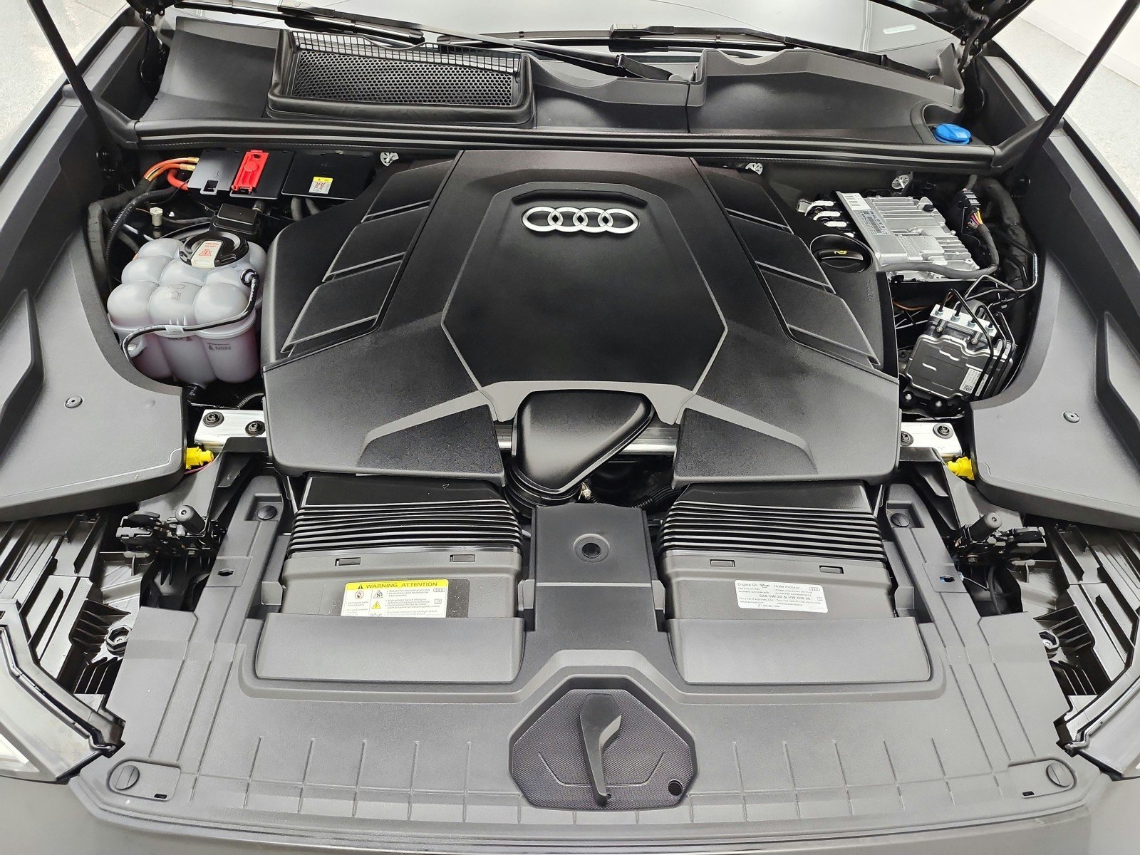 Used 2023 Mythos Black Metallic Audi Premium image 17