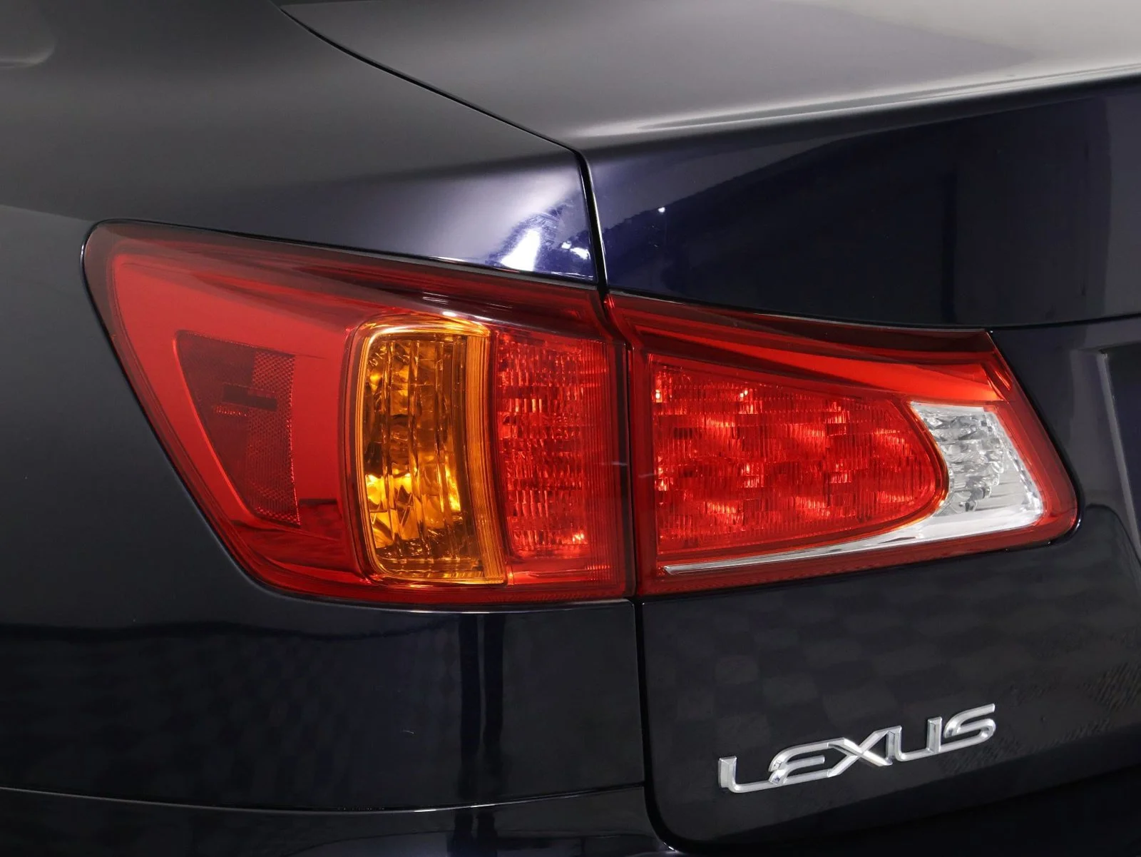 Used 2009 Black Lexus 250 image 18