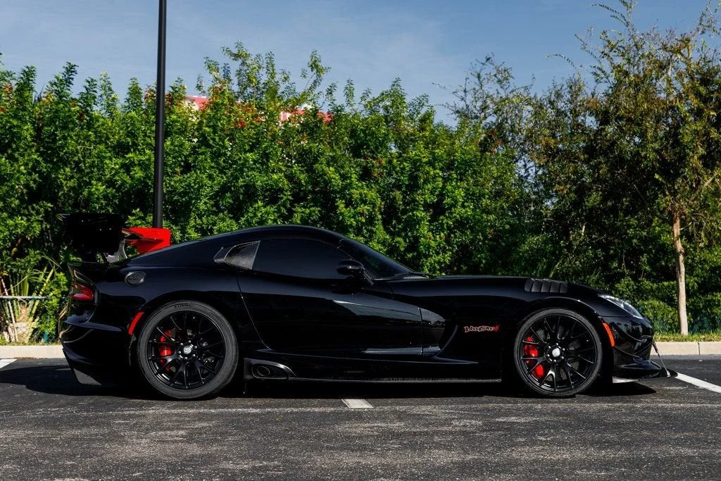 Used 2017 Venom Black Clearcoat Dodge GTC image 3