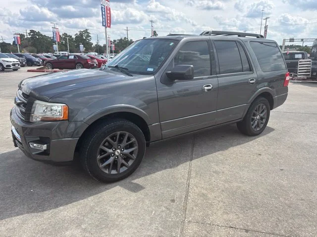 Used 2017 Magnetic Ford Limited image 1