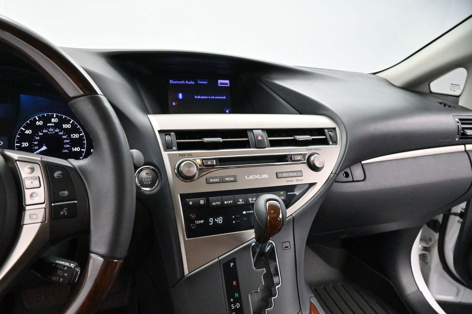 Used 2015 Starfire Pearl Lexus Base image 17