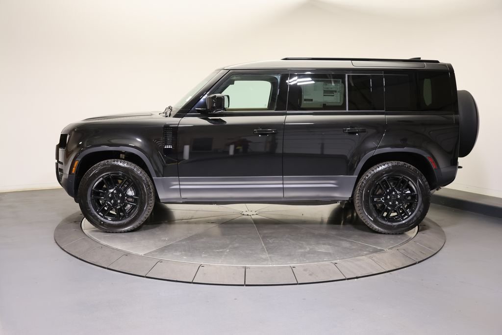 New 2026 Santorini Black Land Rover S image 2