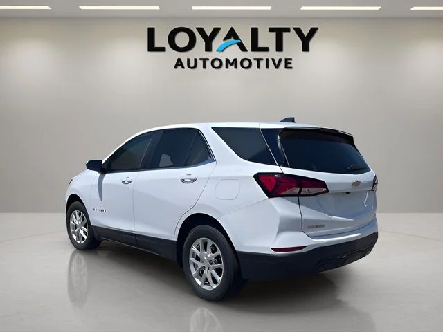 Used 2024 White Chevrolet LT image 3