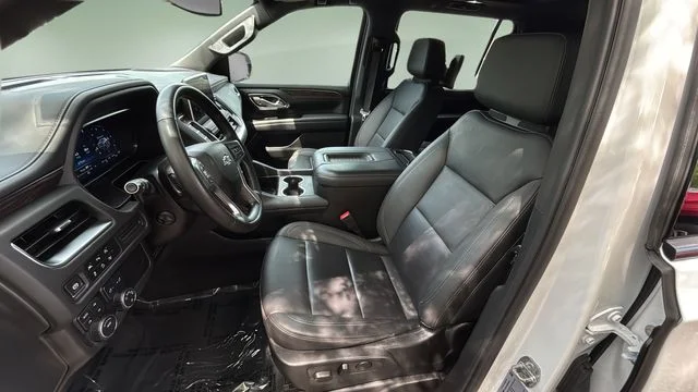 Used 2024 White Chevrolet Z71 image 18