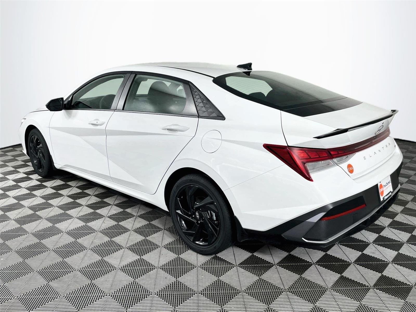 Used 2026 Serenity White Hyundai SEL Sport image 7