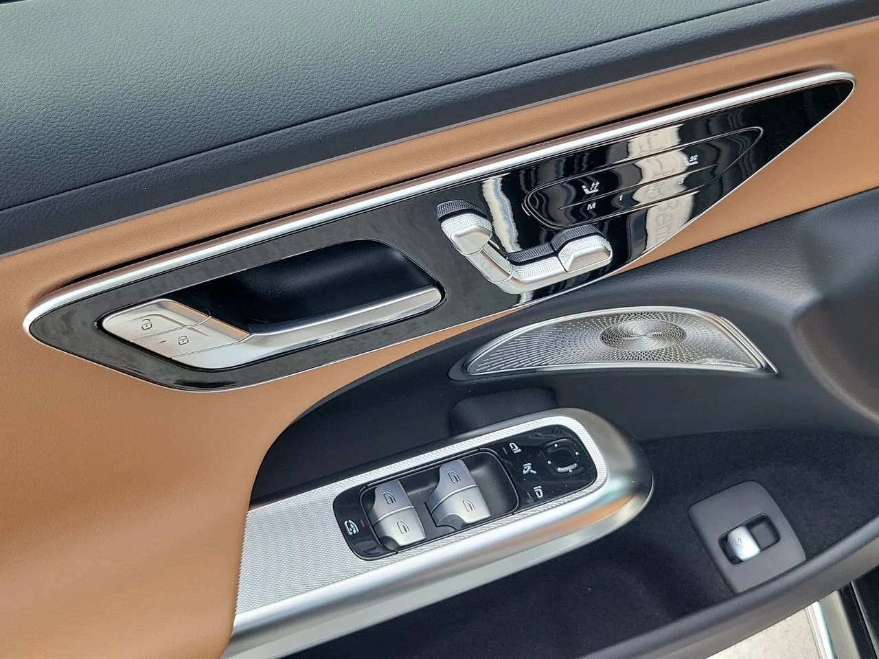 New 2026 Black Mercedes-Benz E 350 image 17