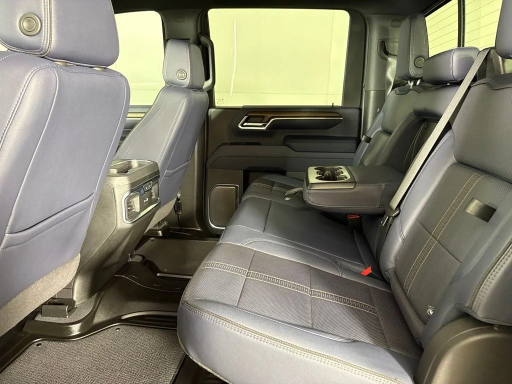 Used 2025 Gray Chevrolet High Country image 45