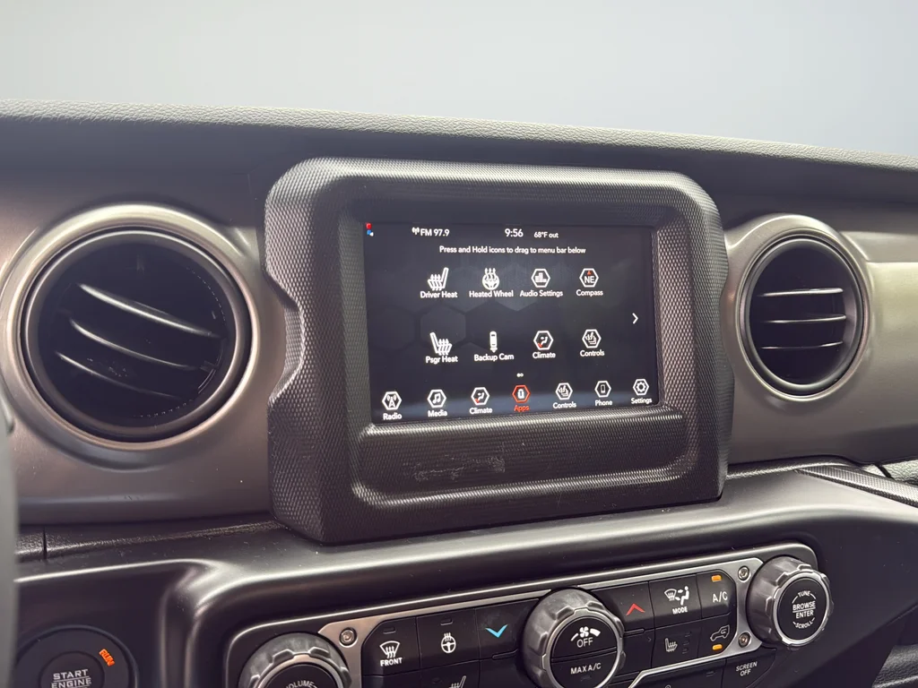 Used 2023 Red Jeep Sport S image 26